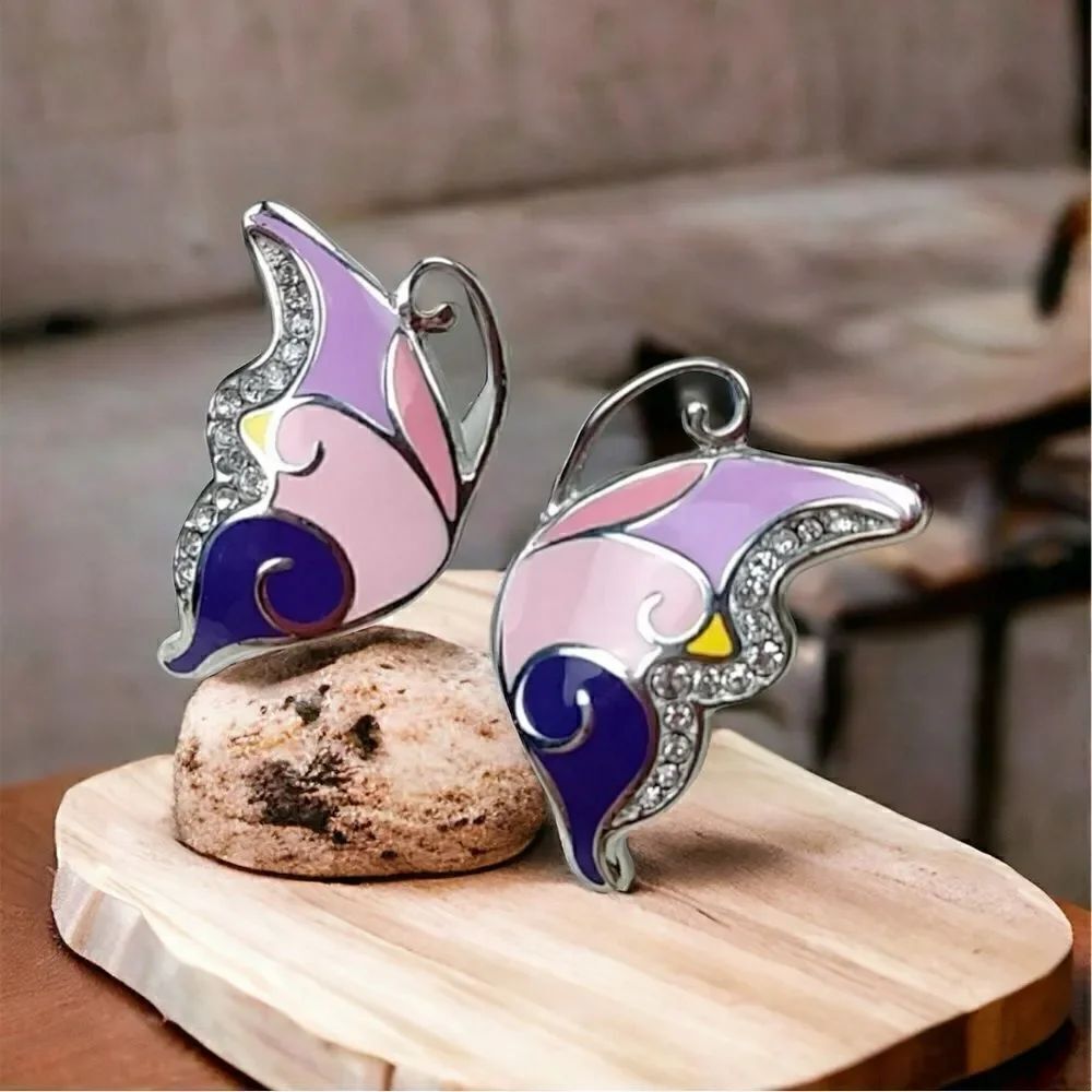 Butterfly Ring Statement - Picture 2 of 6